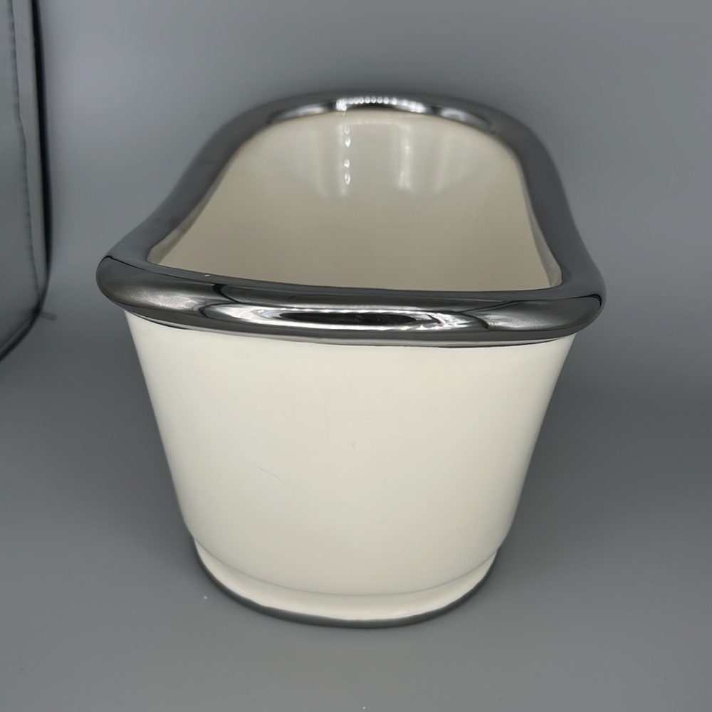 Biltmore for Belk Apothecary mini Bathtub - Picture 2 of 9